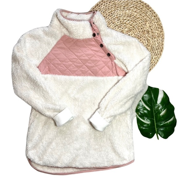 Boutique Pink White Fuzzy Teddy Bear Sherpa Pull On Sweatshirt Sweater Size S - Picture 1 of 15